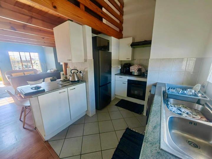 Listing number: P24-117447460, Image number: 2