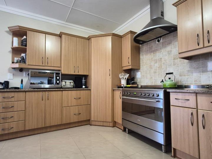 Listing number: P24-117447689, Image number: 3