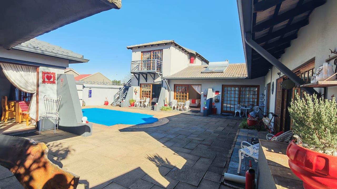 Listing number: P24-117449737, Image number: 1, Image