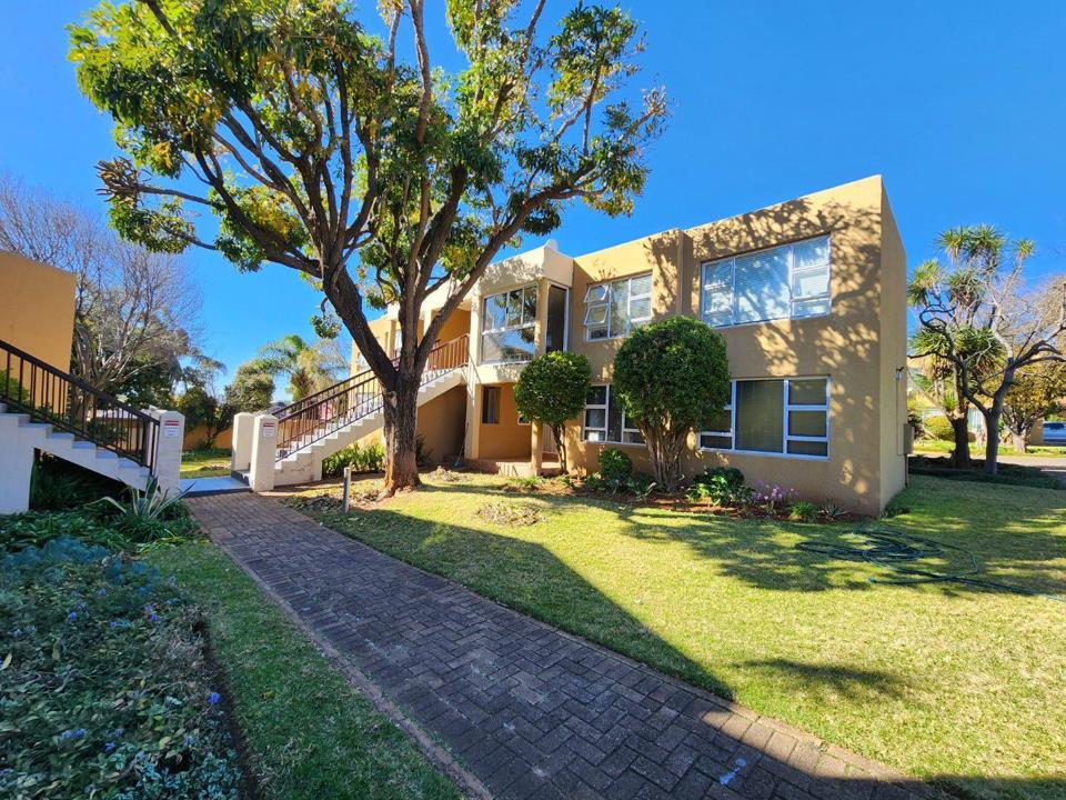 Listing number: P24-117450193, Image number: 1, COMPLEX