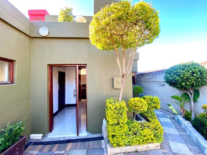 Listing number: P24-117452354, Image number: 3