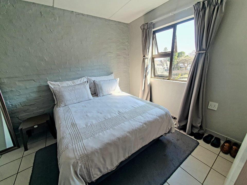 Listing number: P24-117452602, Image number: 1