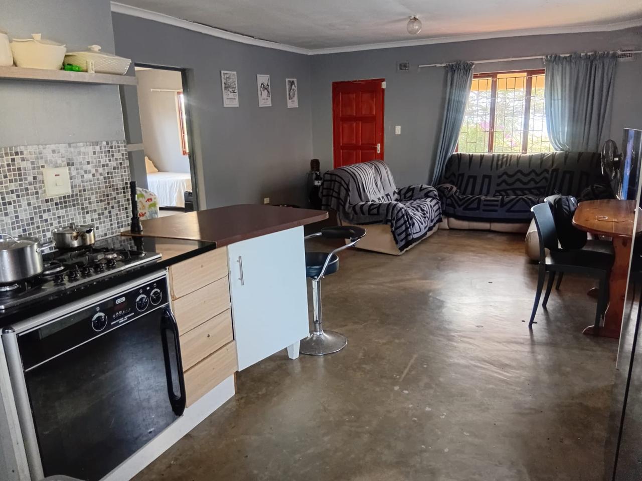 2 Bedroom Apartment / flat to rent in Stanger Central - P24-113730468