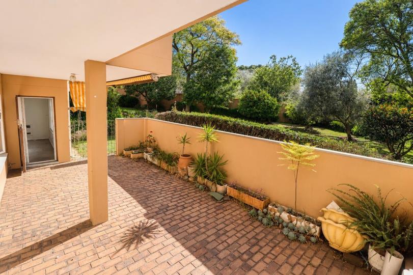 Listing number: P24-117453054, Image number: 2, Covered Patio