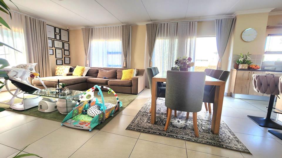 Listing number: P24-117453059, Image number: 3
