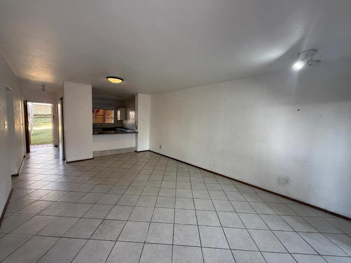Listing number: P24-117454893, Image number: 2