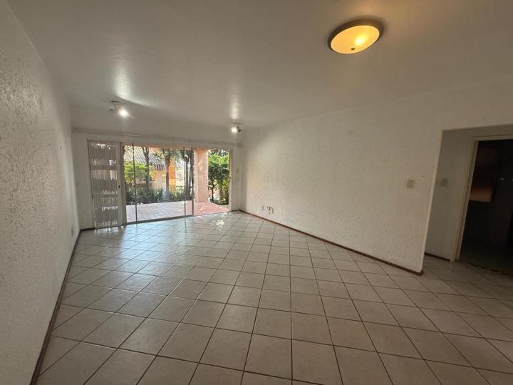 Listing number: P24-117454893, Image number: 3