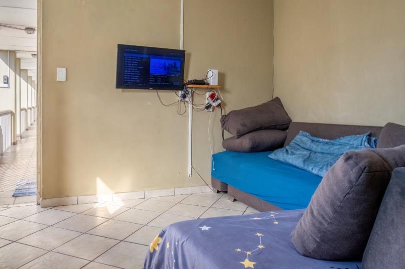 Listing number: P24-117457464, Image number: 3