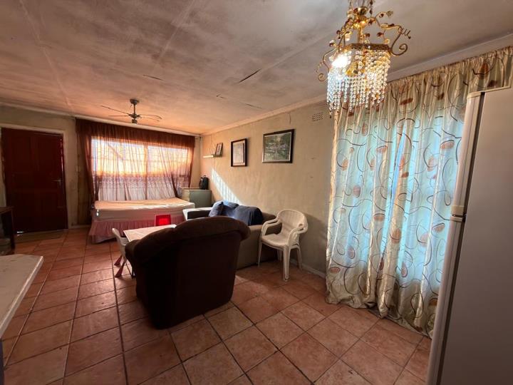Listing number: P24-117457480, Image number: 3, Image