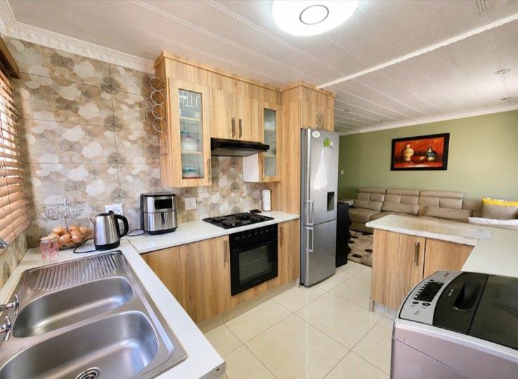 Listing number: P24-117457610, Image number: 3