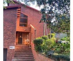 House for sale in Amanzimtoti