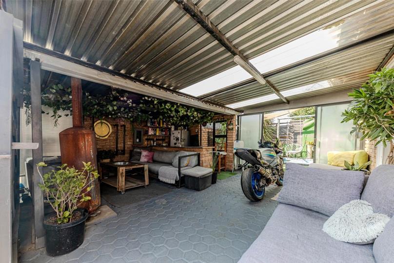 Listing number: P24-117460093, Image number: 2