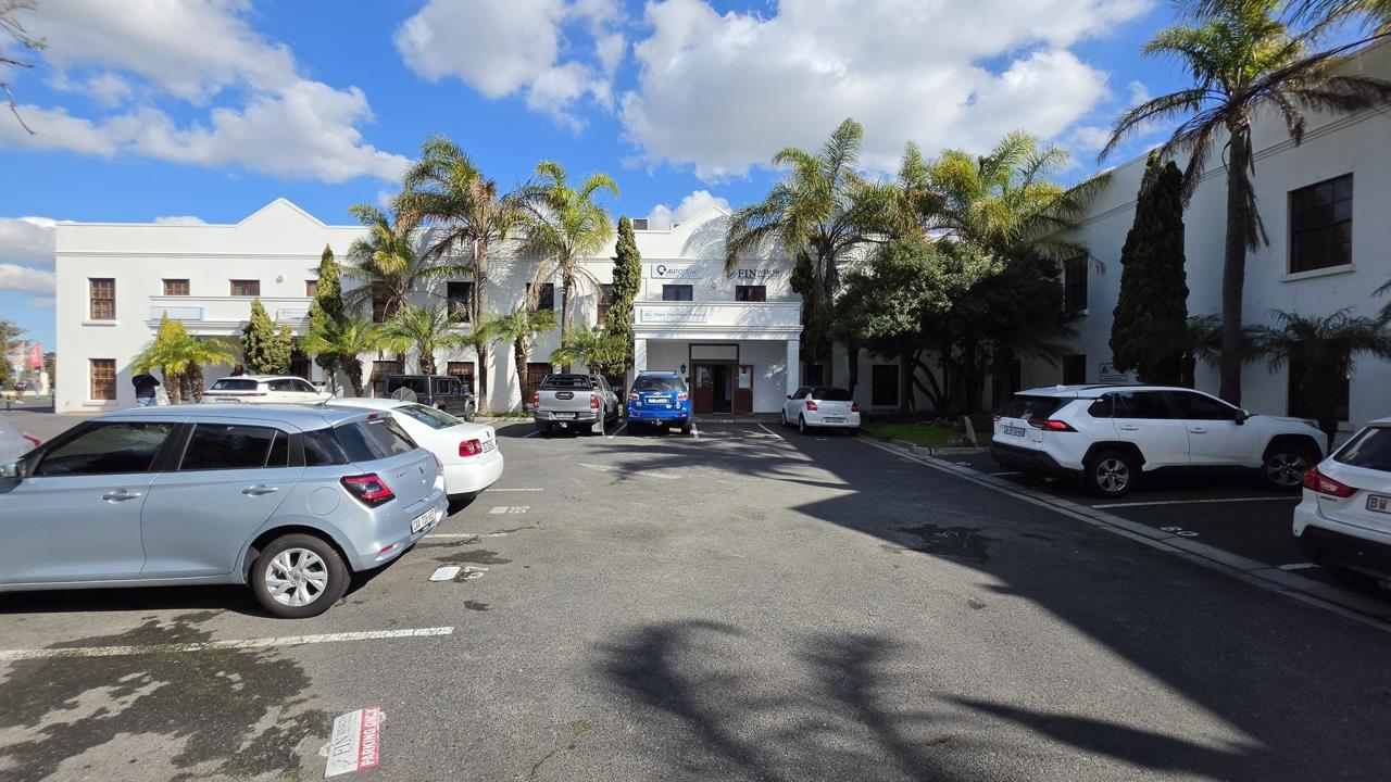 Listing number: P24-117498981, Image number: 1
