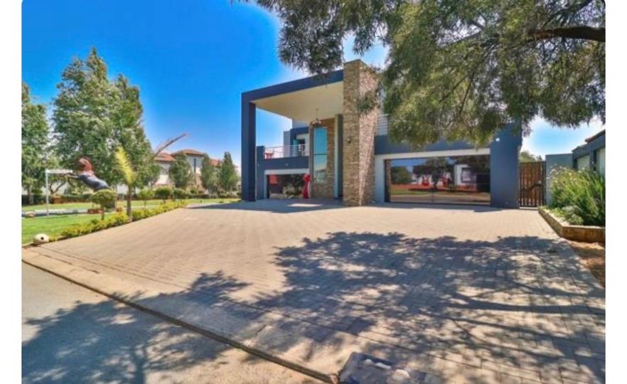 Listing number: P24-117465050, Image number: 2
