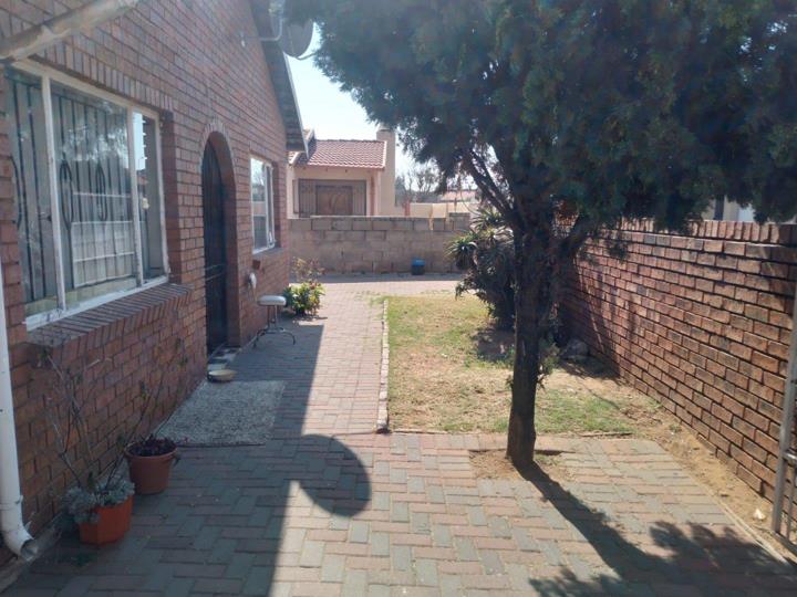 Listing number: P24-117465082, Image number: 3