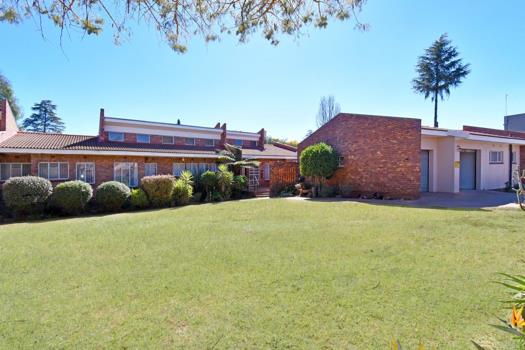 5 Bedroom House for sale in Robin Park