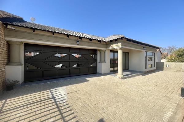 Welcome to a home where comfort, style, and security come together perfectly. Situated in the sought-after Southern Gateway suburb of ...