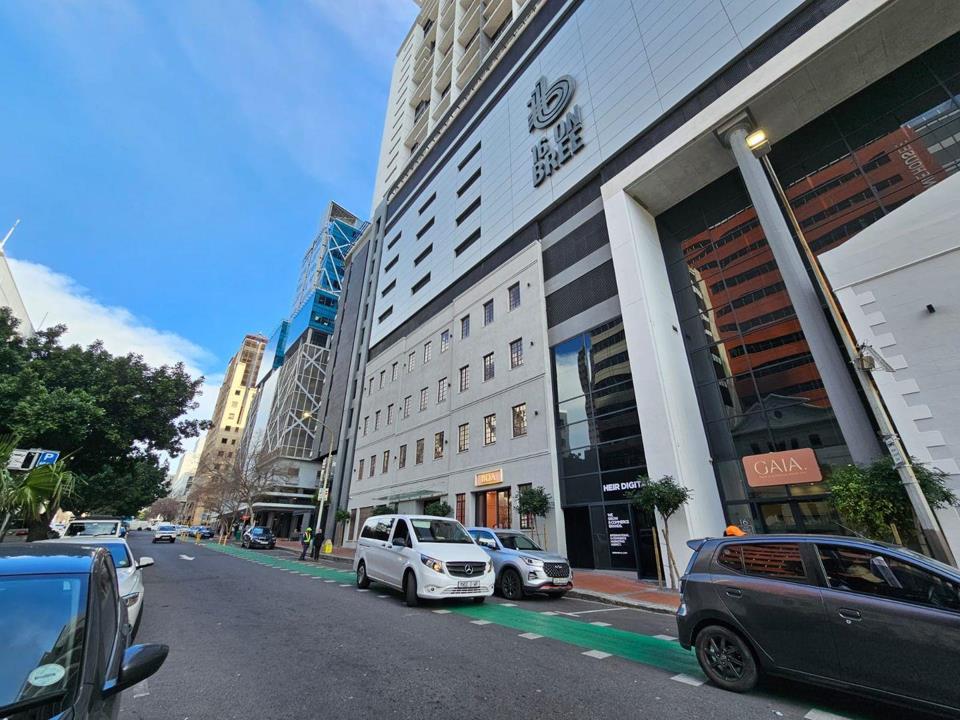 Listing number: P24-117487980, Image number: 1, Image