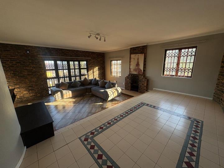 Listing number: P24-117492163, Image number: 2