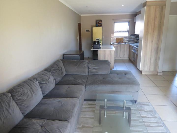 Listing number: P24-117494077, Image number: 2