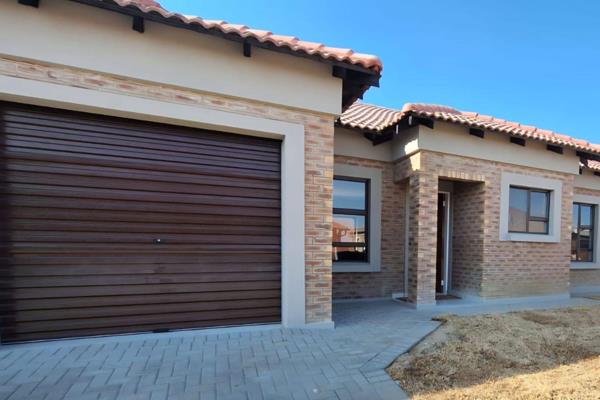 Enjoy a relaxed and low-maintenance lifestyle in this neat full-title home, perfectly located in the sought-after Terra Nova Retirement ...