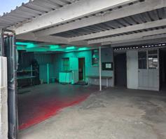 House for sale in Elsies River