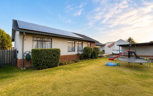 5 Bedroom House for sale in Secunda
