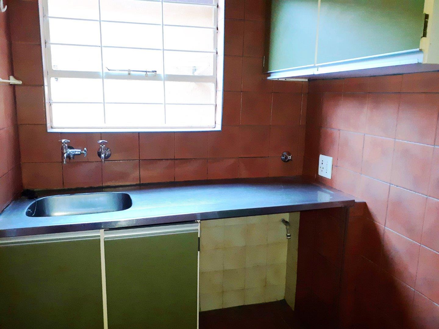 3 Bedroom Apartment / Flat to Rent in Model Park