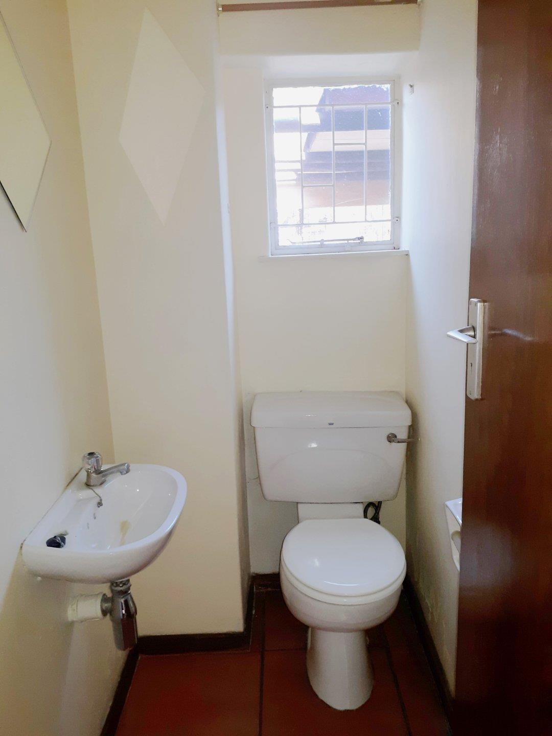 3 Bedroom Apartment / Flat to Rent in Model Park