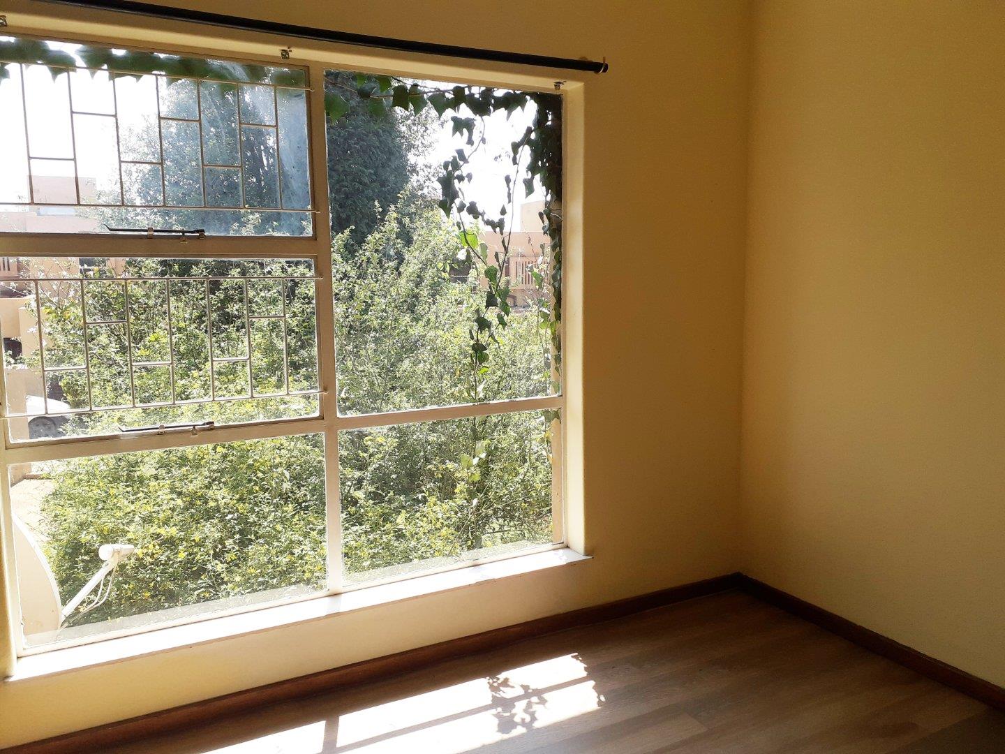 3 Bedroom Apartment / Flat to Rent in Model Park