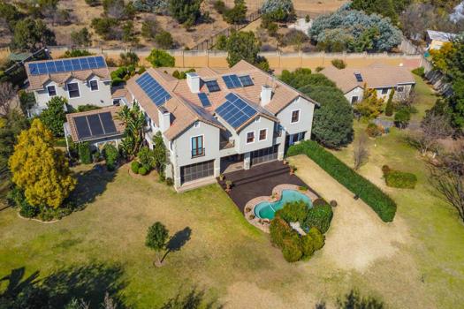 5 Bedroom House for sale in Chartwell