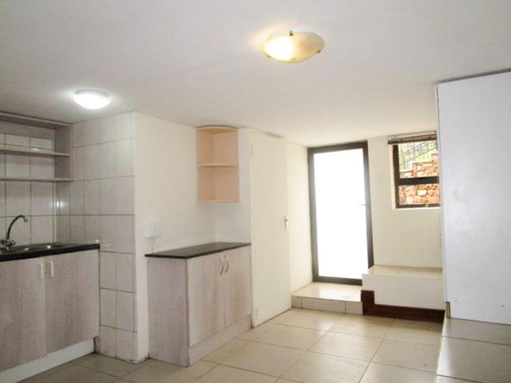 Listing number: P24-117508698, Image number: 2