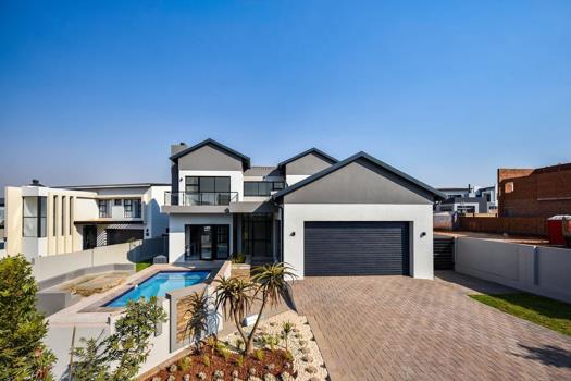 5 Bedroom House for sale in Fountainbrook Estate