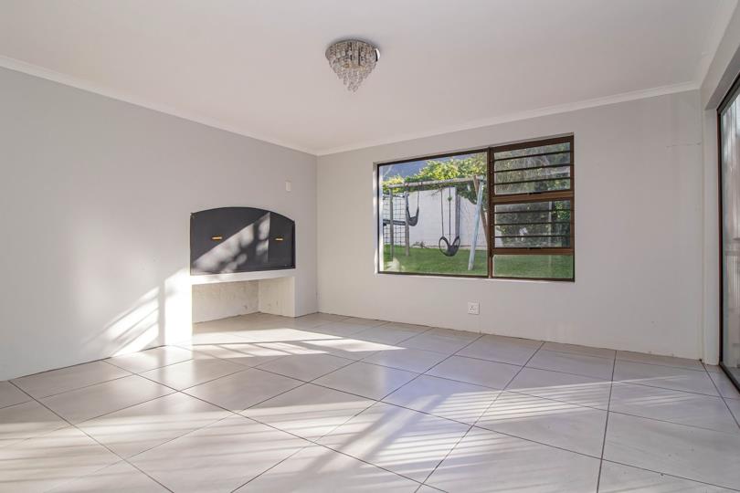 Listing number: P24-117515080, Image number: 2, Image