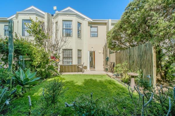 Beautifully maintained and ready to welcome its new owners, this stylish 3-bedroom ...