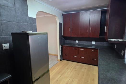 4 Bedroom House for sale in Oudorp