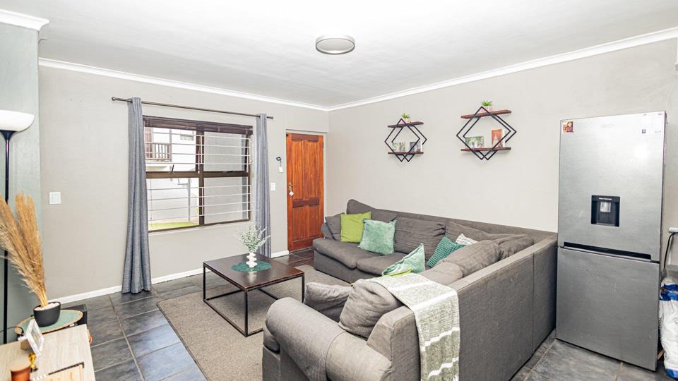 Listing number: P24-117518847, Image number: 2