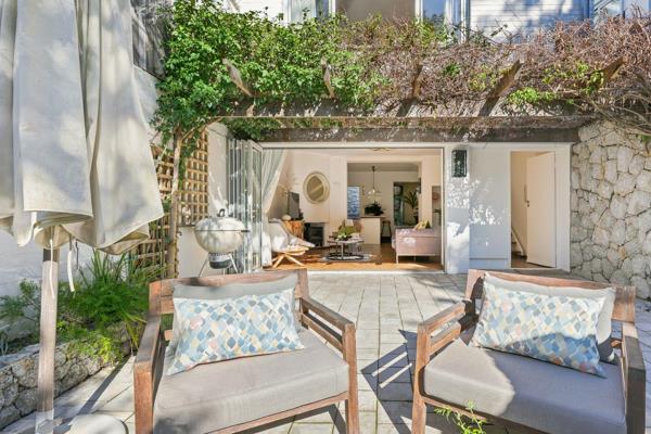 EXCLUSIVE SANCTUARY

Tucked away in the quiet, exclusive and secure Summerseat Close cul-de-sac, The Quarry Estate is a private ...
