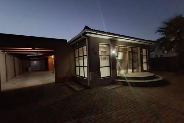 Spacious 2 Bedroom Home with Entertainment Area.

This well-maintained home offers 2 spacious bedrooms, both with private en-suite ...