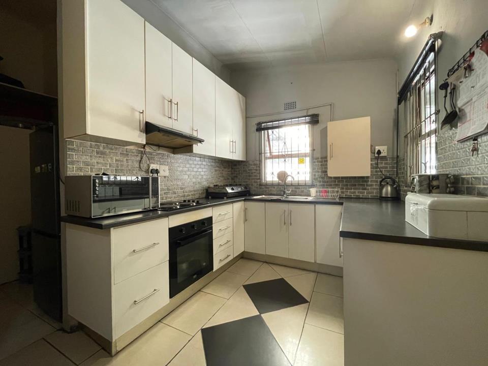 Listing number: P24-117521316, Image number: 1
