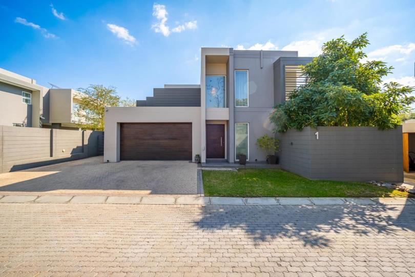 Listing number: P24-117368274, Image number: 2