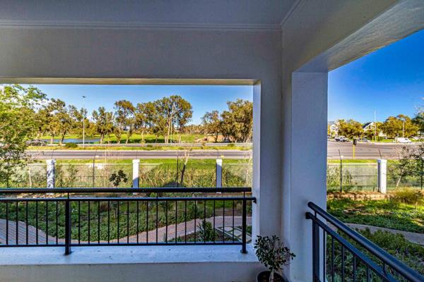 REMAX Team Connect Exclusive Sole Mandate: This two-bedroom first floor apartment in De Velde, Somerset West, offers comfortable and ...