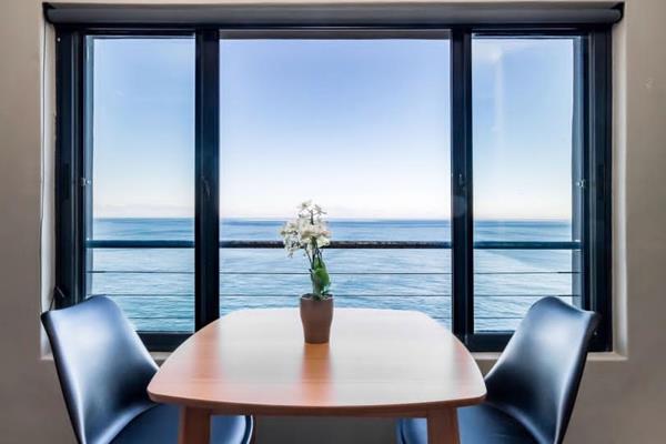 72 sqm  Seaview Studio /  Partly furnished.

for the quiet discerrning tenant, a ...