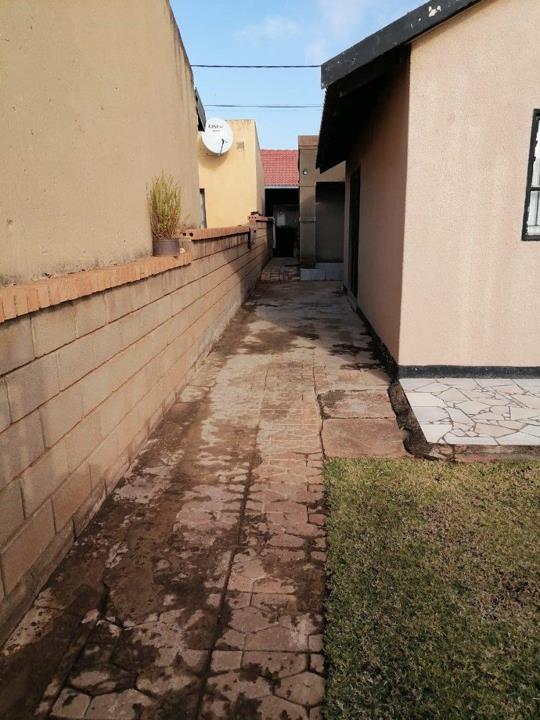 Listing number: P24-117526357, Image number: 3