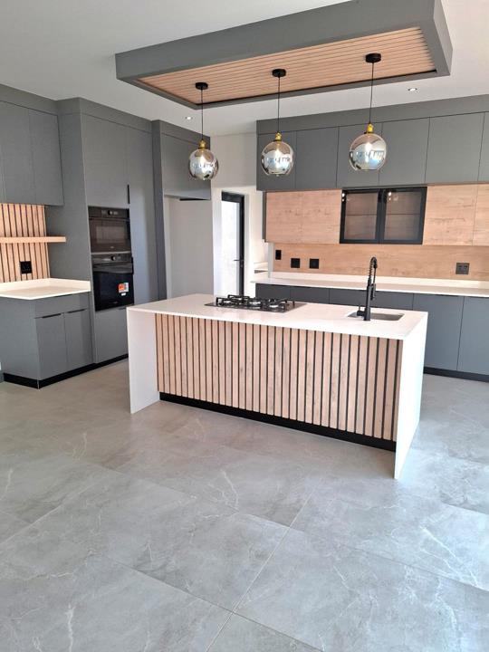 Listing number: P24-117528714, Image number: 2