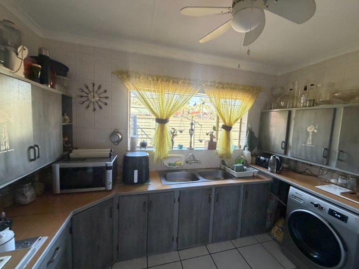 Listing number: P24-117534514, Image number: 2