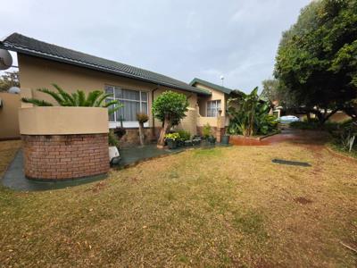 R 2 440 000