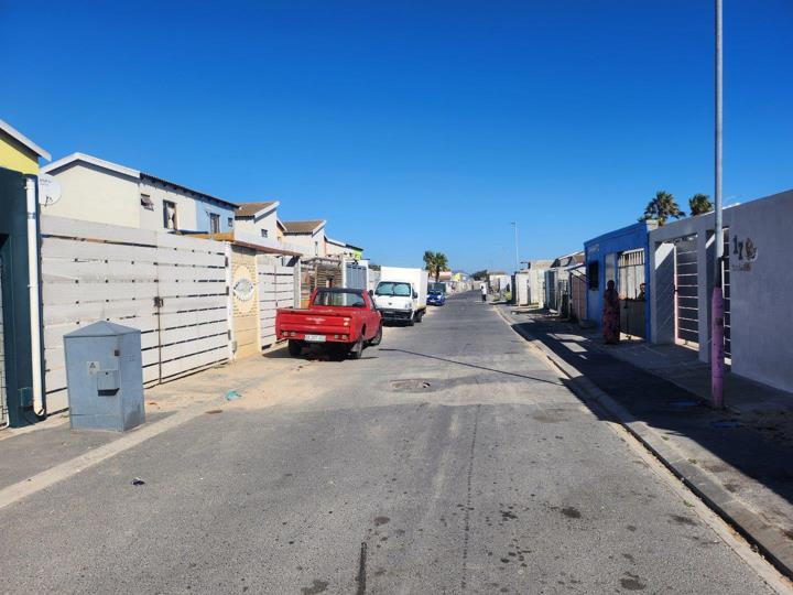 Listing number: P24-115632365, Image number: 2