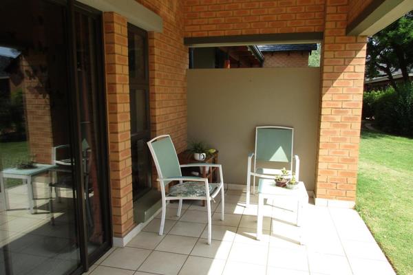 Very neat 1 bedroom available in Retire at Midstream.
Full bathroom, spacious living area and bedroom.
Wheel chair friendly ...