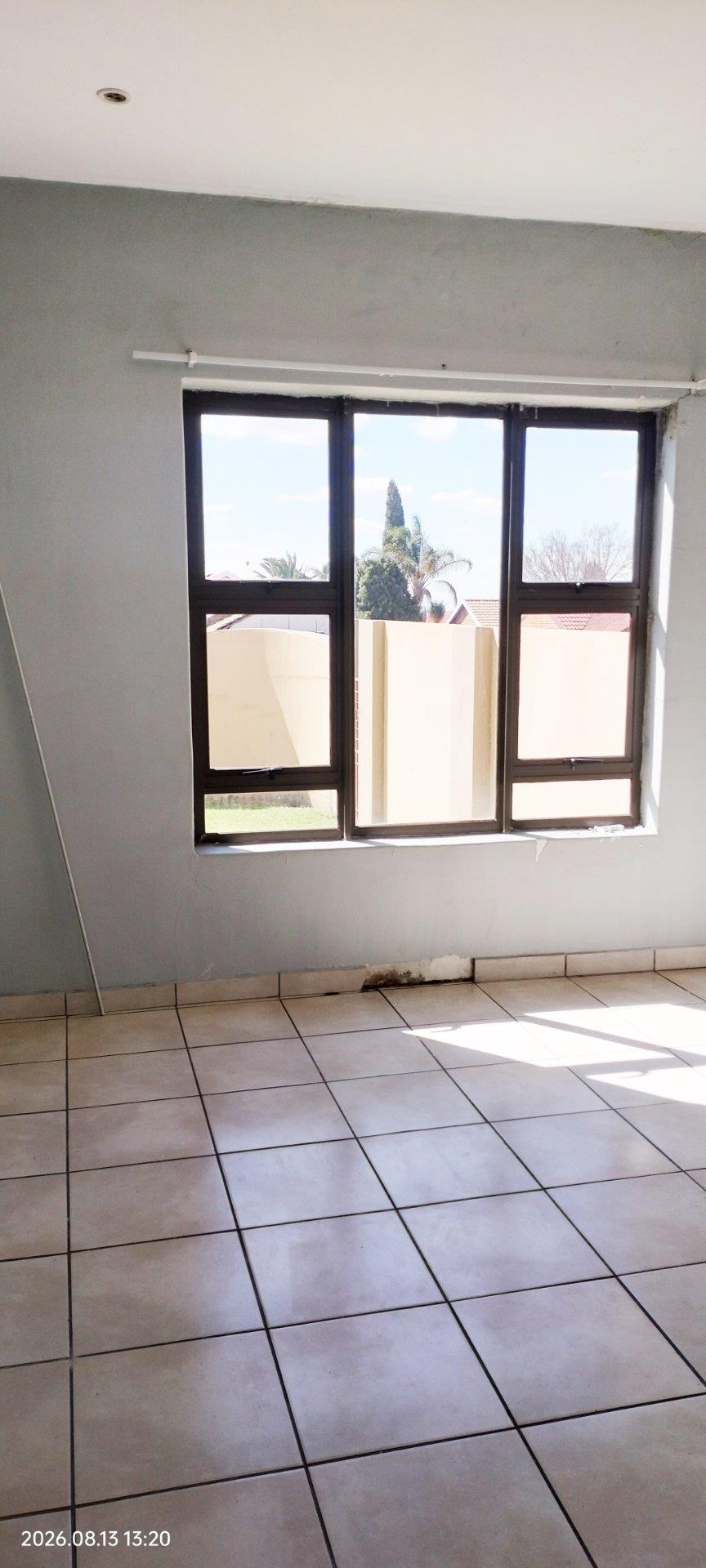 2 Bedroom Apartment / Flat to Rent in Reyno Ridge